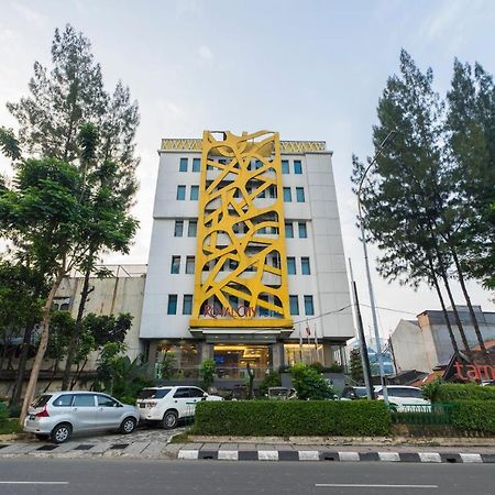 Royal City Hotel Jakarta Jacarta Exterior foto